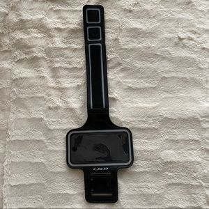 Running / walking phone armband